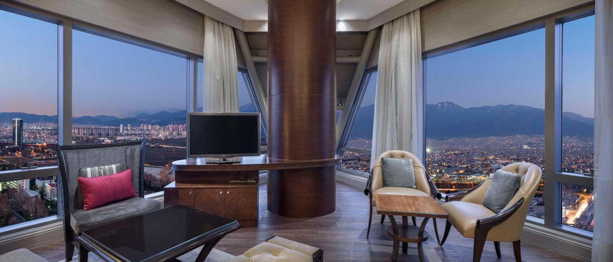 Hilton Bursa Convention Center & Spa Exterior photo